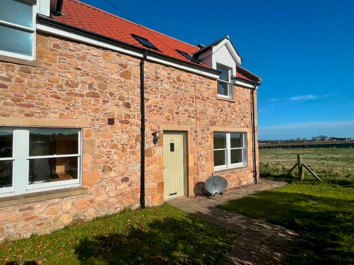 2 Bedroom Semi-Detached House To Rent In Main Street, Pathhead, Midlothian, EH37