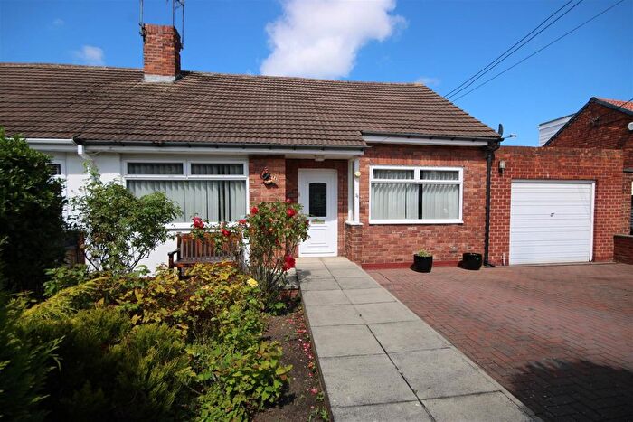 2 Bedroom Semi Detached House For Sale In Ravensbourne Avenue, East Boldon, Tyne And Wear, NE36