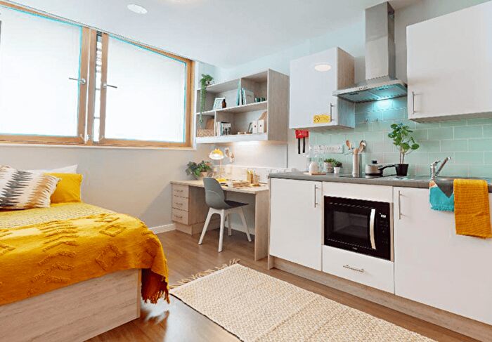 1 Bedroom Studio To Rent In Wood Street Kingston, London, KT1