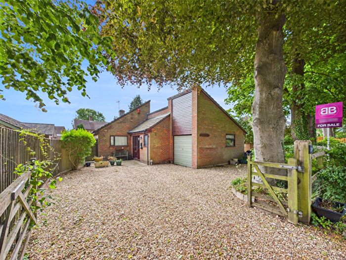 3 Bedroom Detached House For Sale In New Road, Stokenchurch, High Wycombe, Buckinghamshire, HP14