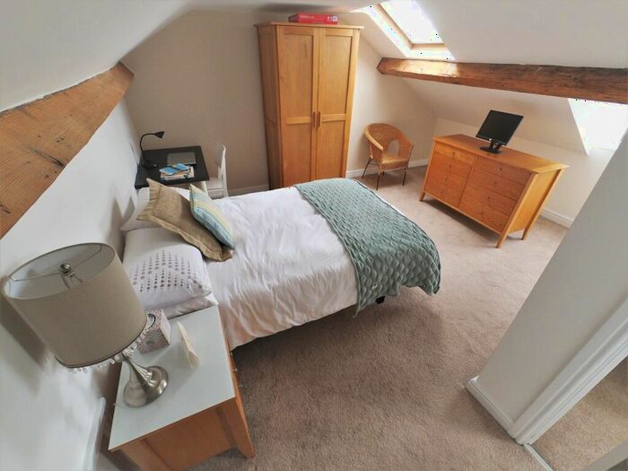 17 Bedroom Private Halls To Rent In Royal Terrace, Barrack Road, Northampton, NN1
