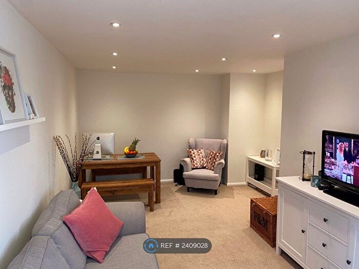 1 Bedroom Flat To Rent In Boundary Road, St. Albans, AL1