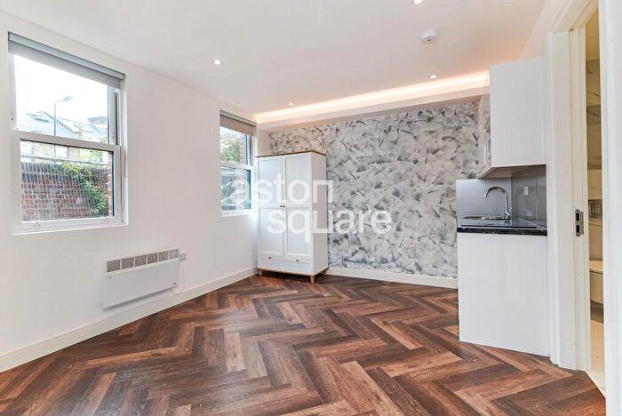 Studio To Rent In Cobbold Road, London, E11