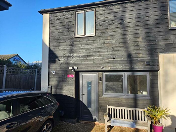 2 Bedroom Apartment To Rent In Green Drift, Royston, SG8