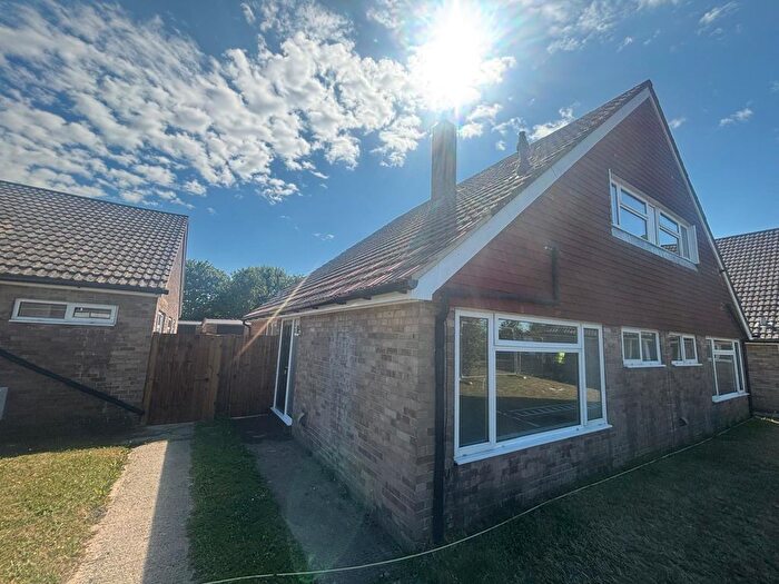 3 Bedroom Property To Rent In Drakes Avenue, Devizes, SN10