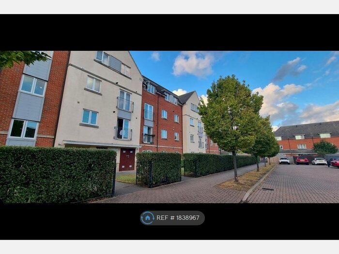 1 Bedroom Flat To Rent In Academy Place, Isleworth, TW7