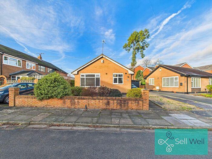 2 Bedroom Detached Bungalow For Sale In Oakwood Avenue, Swinton, Manchester, M27