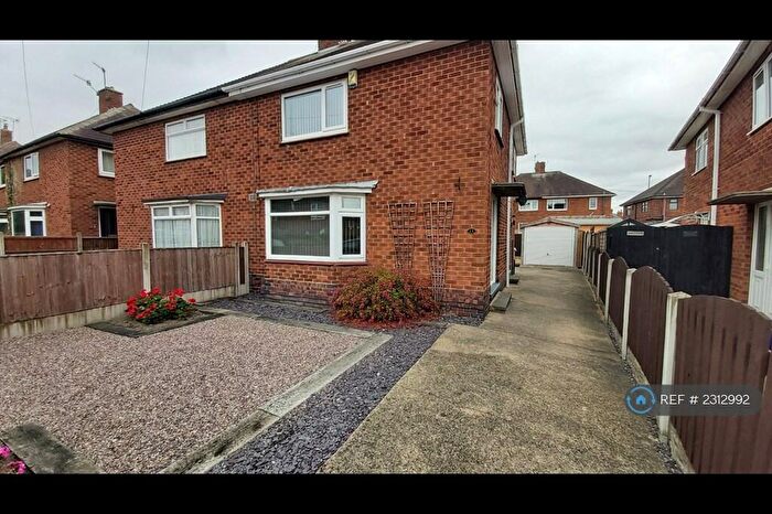 3 Bedroom Semi-Detached House To Rent In Murby Crescent, Nottingham, NG6