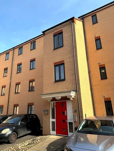 2 Bedroom Flat To Rent In Templars Court, New Road, Radford, NG7