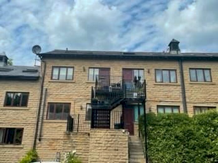 2 Bedroom Flat To Rent In Riverside Landings, Ferrand Lane, Bingley, BD16