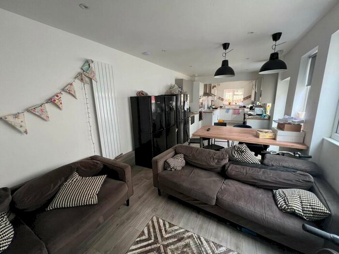 5 Bedroom House To Rent In Fishponds Road, Fishponds, Bristol, BS16