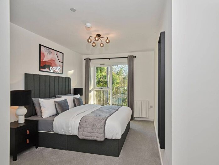 1 Bedroom Flat For Sale In Kings Langley, Watford, Kings Langley, WD4