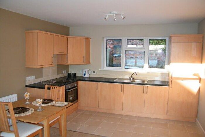 1 Bedroom Bungalow To Rent In Riseholme Bungalows, Nottingham, NG3