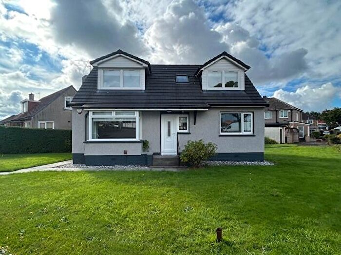 4 Bedroom House To Rent In Gleniffer Road, Renfrew, PA4