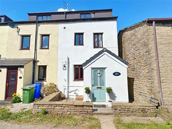 3 Bedroom Terraced House For Sale In Waterfold, Water, Rossendale, BB4