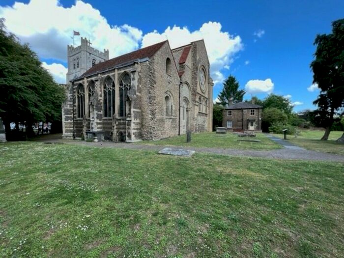 1 Bedroom Ground Flat To Rent In Abbey Gardens House, Waltham Abbey, EN9