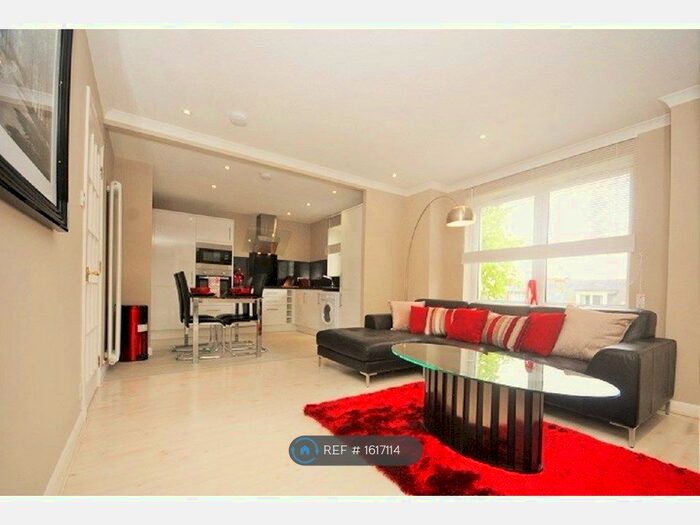 2 Bedroom Flat To Rent In Hilton Avenue, Aberdeen, AB24