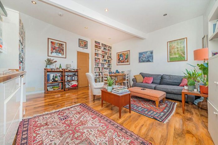 2 Bedroom Flat To Rent In Kilburn High Road, Kilburn, NW6