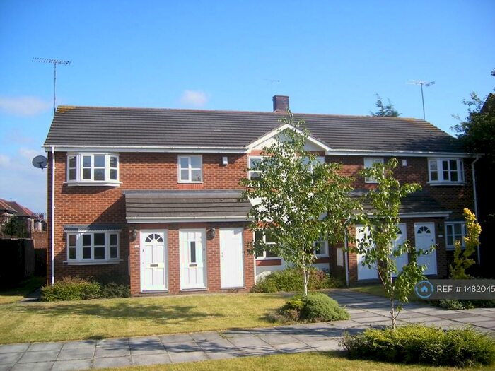 2 Bedroom Flat To Rent In Hunts Cross Avenue, Liverpool, L25