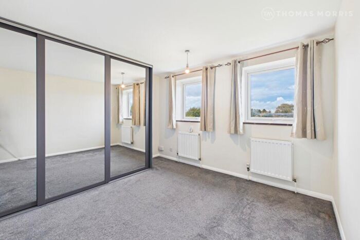 3 Bedroom Maisonette To Rent In Mead End, Biggleswade, Bedfordshire, SG18