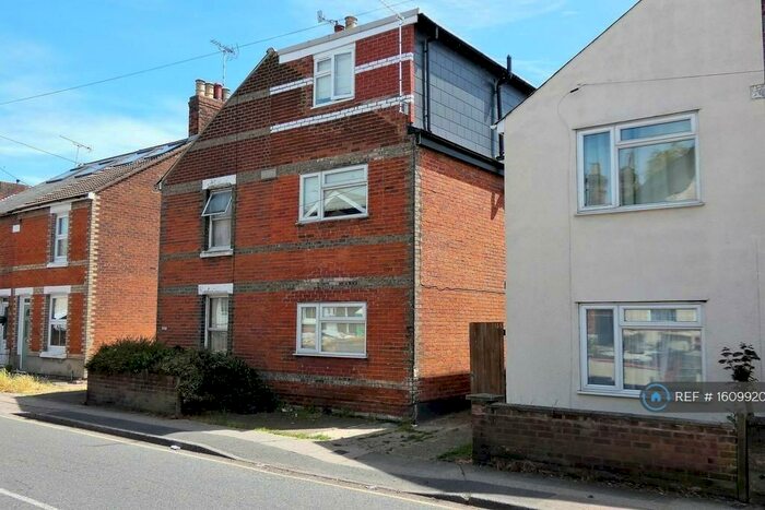 6 Bedroom Semi-Detached House To Rent In Harwich Road, Colchester, CO4