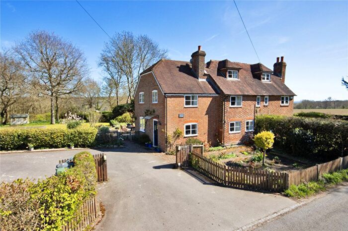 4 Bedroom Semi-Detached House For Sale In School Lane, Shipbourne, Tonbridge, Kent, TN11
