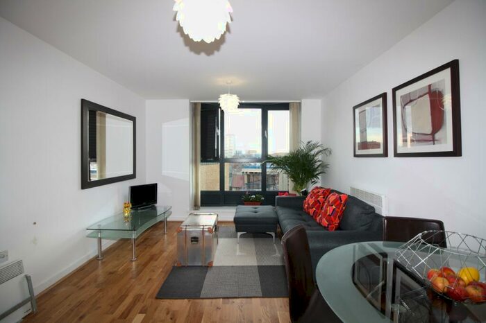1 Bedroom Apartment To Rent In The Sphere, Hallsville Road, Canning Town, E16