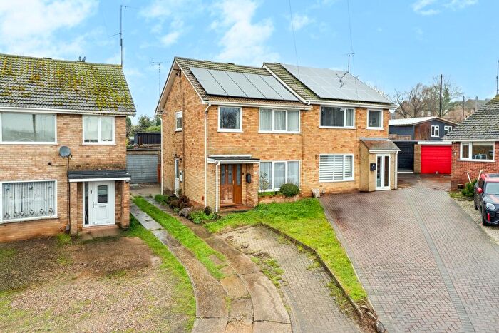 3 Bedroom Semi-Detached House For Sale In Miller Close, Kettering, NN15