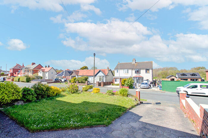 4 Bedroom Semi Detached House For Sale In Mossom Lane, Thornton-cleveleys, FY5