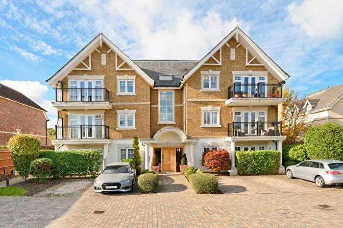 2 Bedroom Flat For Sale In Elizabeth Place, More Lane, Esher, Surrey, KT10