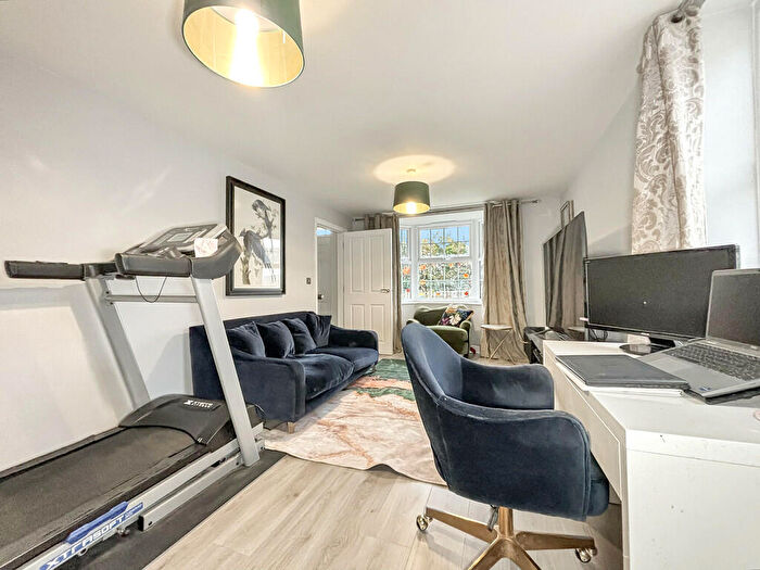 4 Bedroom Detached House For Sale In Great Hall Drive, Bury St. Edmunds, IP32