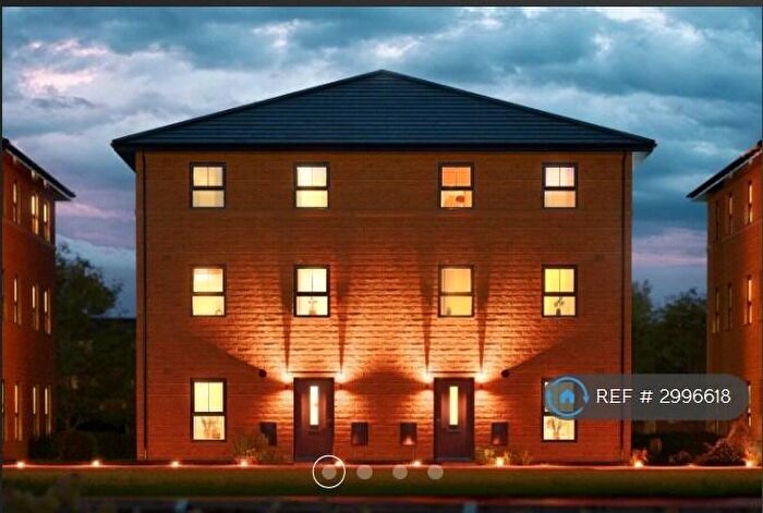 2 Bedroom Semi-Detached House To Rent In Blackthorn Boulevard, Kiveton Park, S26