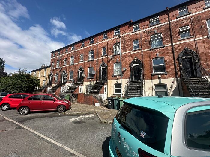 1 Bedroom Flat To Rent In Flat, Providence Avenue, Leeds, West Yorkshire, LS6