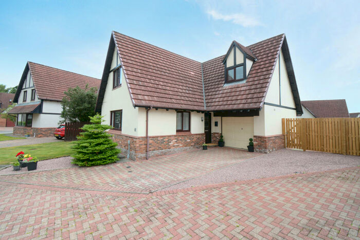 4 Bedroom Detached House For Sale In Bernham Avenue, Stonehaven, AB39