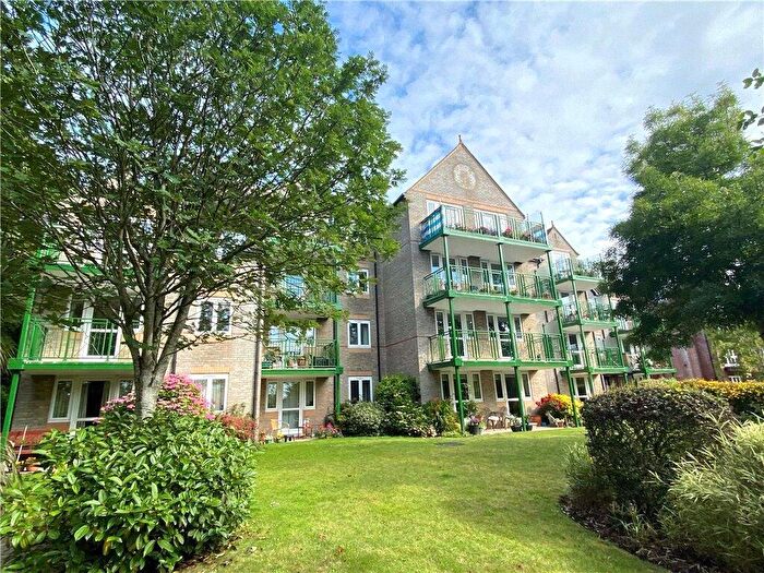 1 Bedroom Apartment For Sale In Parklands Court, Poole, BH15