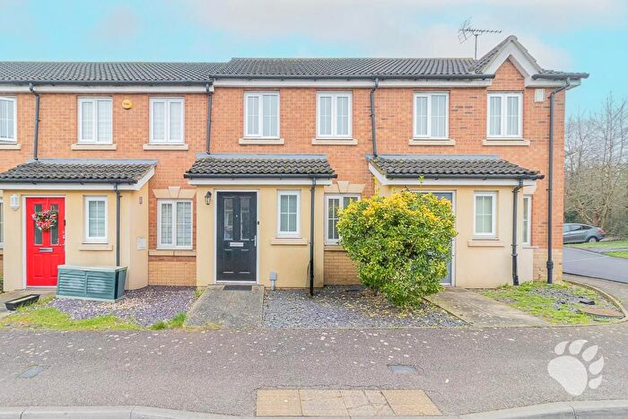 2 Bedroom Terraced House For Sale In Beeston Courts, Laindon, SS15