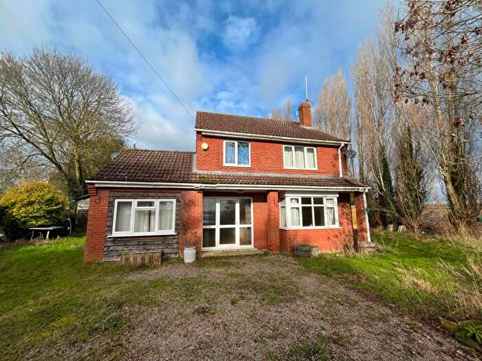 4 Bedroom Detached House For Sale In March Road, Guyhirn, Wisbech, PE13