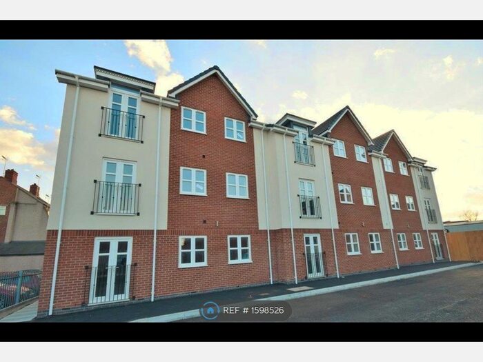 2 Bedroom Flat To Rent In Machine Square, Wrexham, LL13