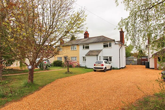 3 Bedroom Semi Detached House For Sale In Bury Hill, Potton, Sandy, SG19