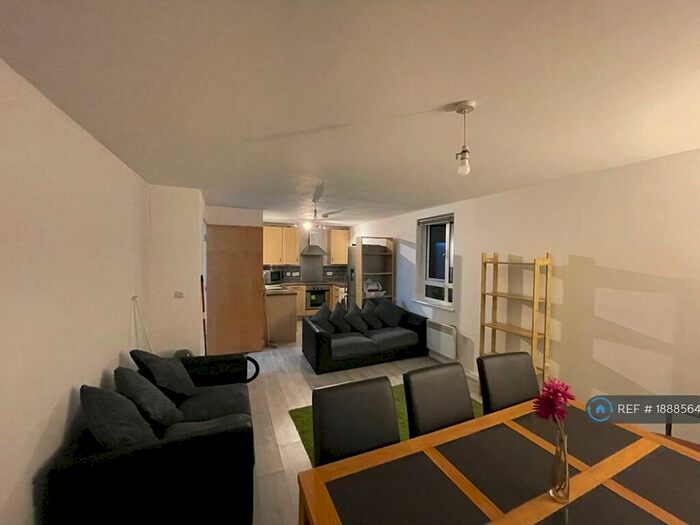 2 Bedroom Flat To Rent In Greyfriars Road, Coventry, CV1