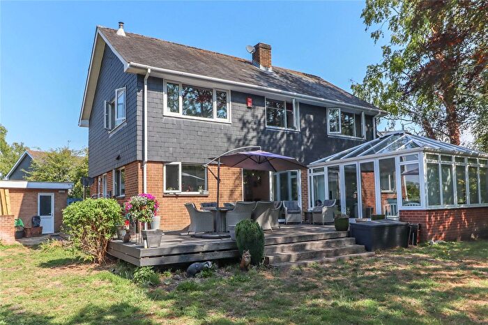 4 Bedroom Detached House For Sale In Trafalgar Way, Stockbridge, Hampshire, SO20