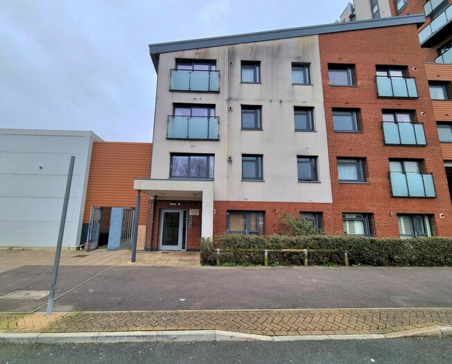2 Bedroom Apartment To Rent In Blanchard Avenue, Gosport, PO13