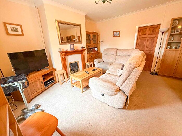 3 Bedroom Terraced House For Sale In Quarry Street, Shawforth, Rochdale, OL12
