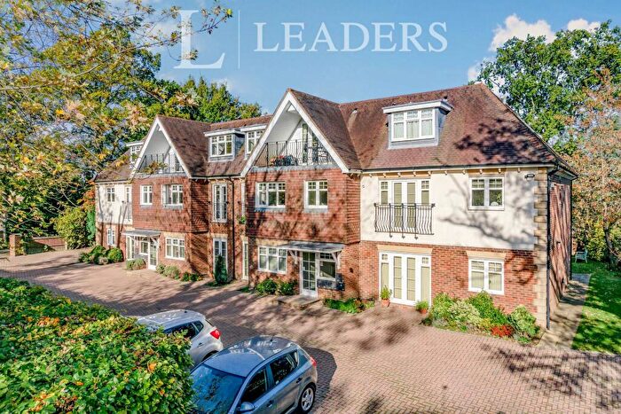 1 Bedroom Apartment To Rent In Gales Drive, RH10