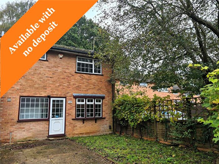 3 Bedroom Semi-Detached House To Rent In Sandpiper Road, Southampton, Hampshire, SO16