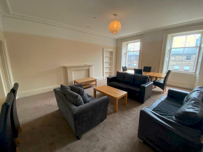 5 Bedroom Flat To Rent In West Maitland Street, Haymarket, Edinburgh, EH12