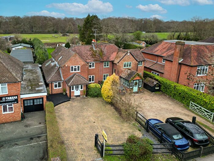 4 Bedroom Semi-detached House For Sale In Penn Road, Hazlemere, High Wycombe, Buckinghamshire, HP15