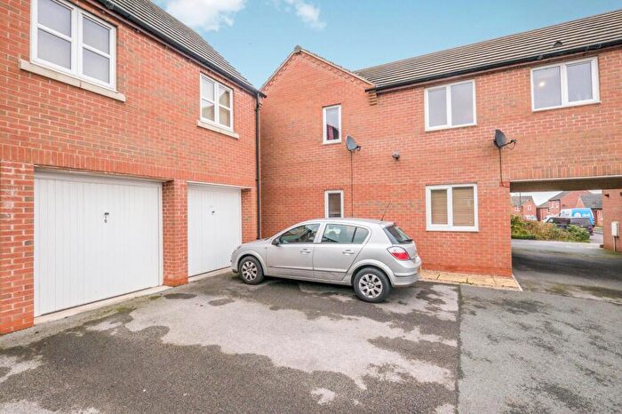 2 Bedroom Apartment To Rent In Naples Crescent, Pleasley, NG19