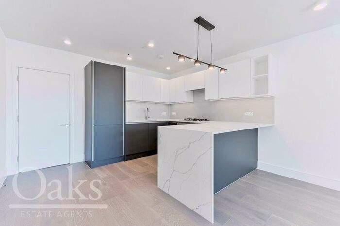 2 Bedroom Flat To Rent In Denia Court, Bensham Grove, CR7