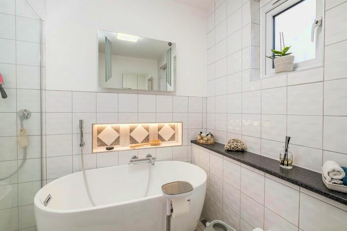 3 Bedroom Property To Rent In Augustus Close, Cambridge, CB4